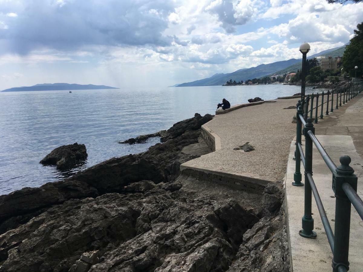 Seaview Volosko Apartment Opatija Exteriör bild